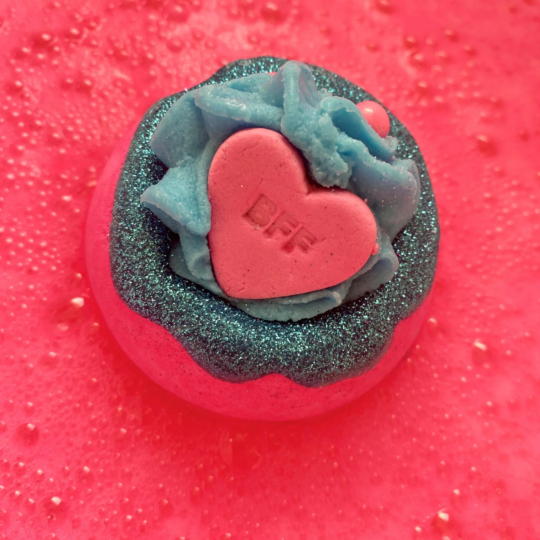 Bomb Cosmetics BFF Bath Blaster - Image 2