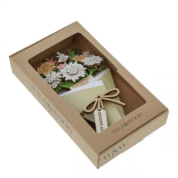 Just Married 3D Flower Figurine Card - Image 7