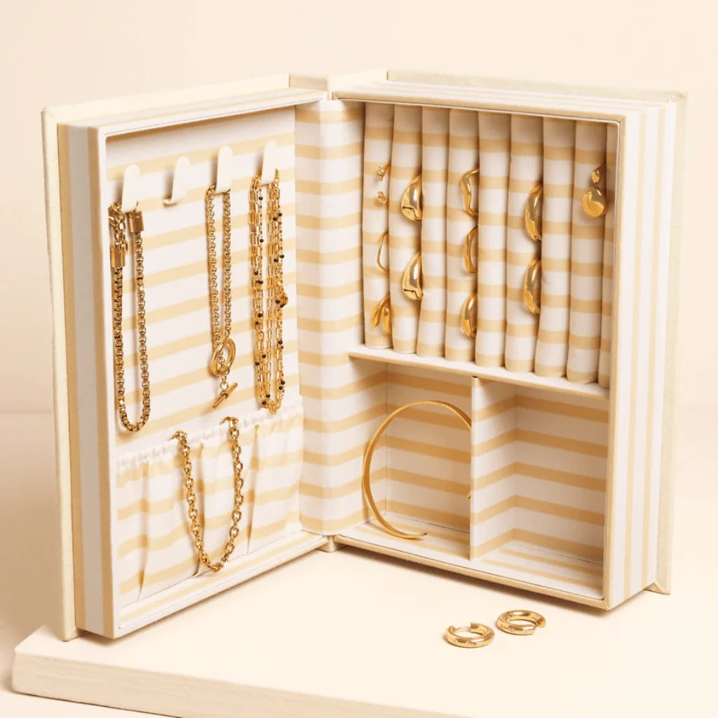 Lisa Angel Cream Linen Book of Treasures Novel Jewellery Box - Image 3