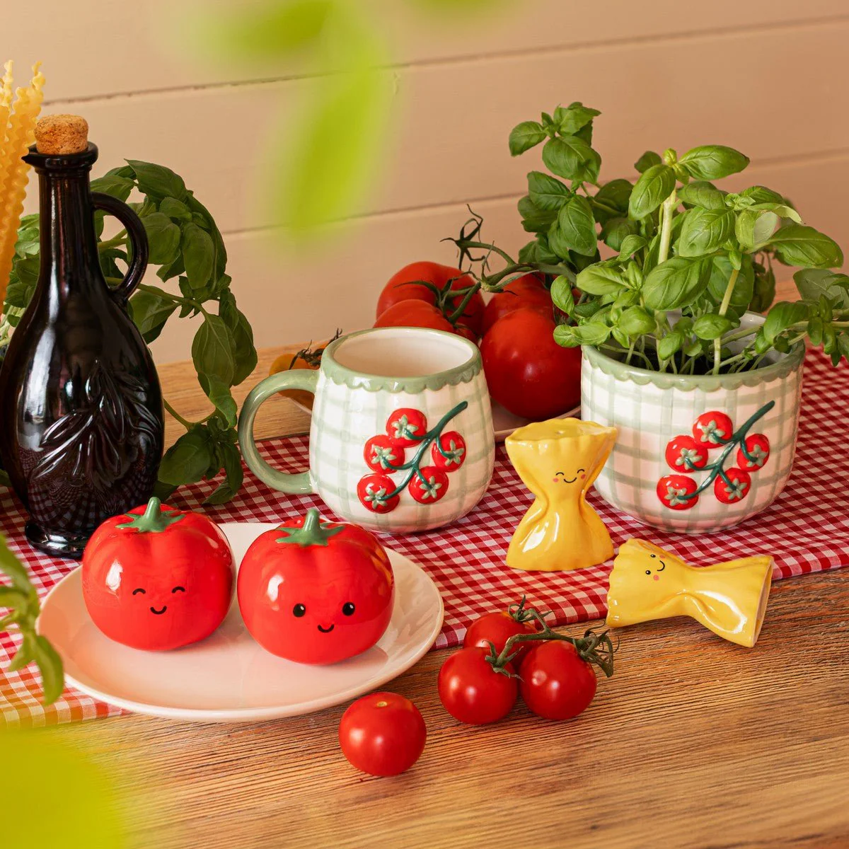 Pasta Farfalle Salt & Pepper Shakers - Image 3