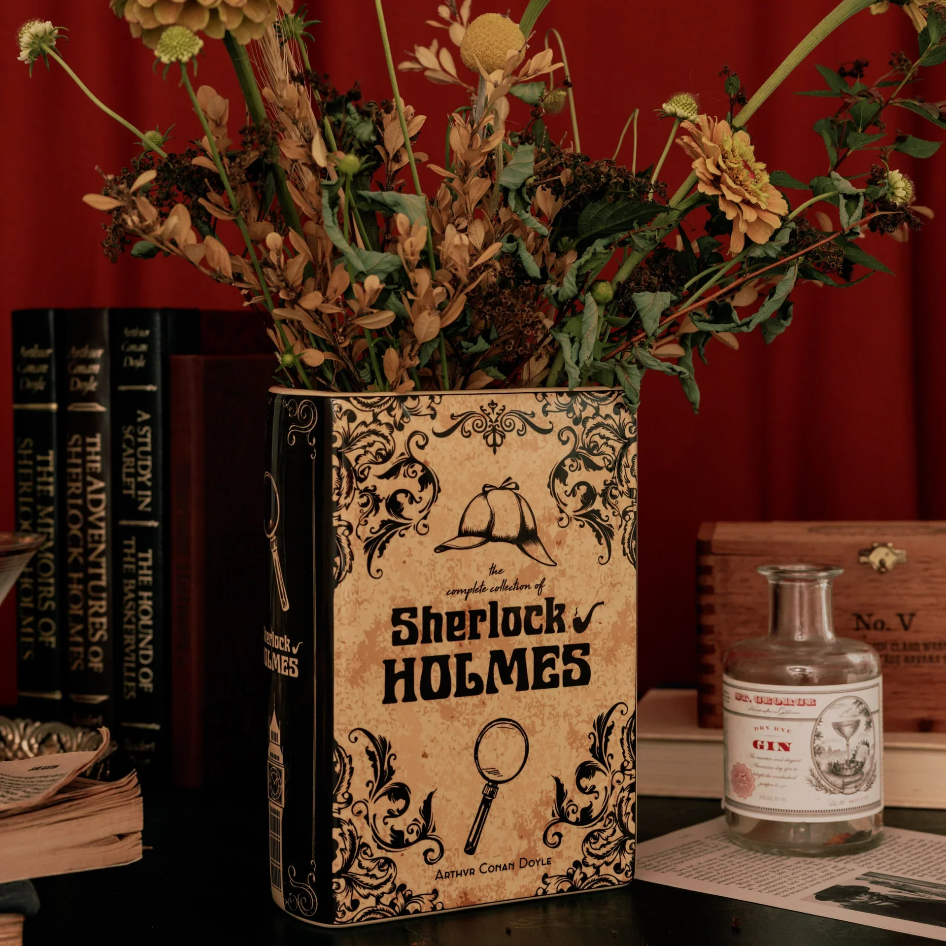 Sherlock Holmes Ceramic Book Vase – Large - Image 6