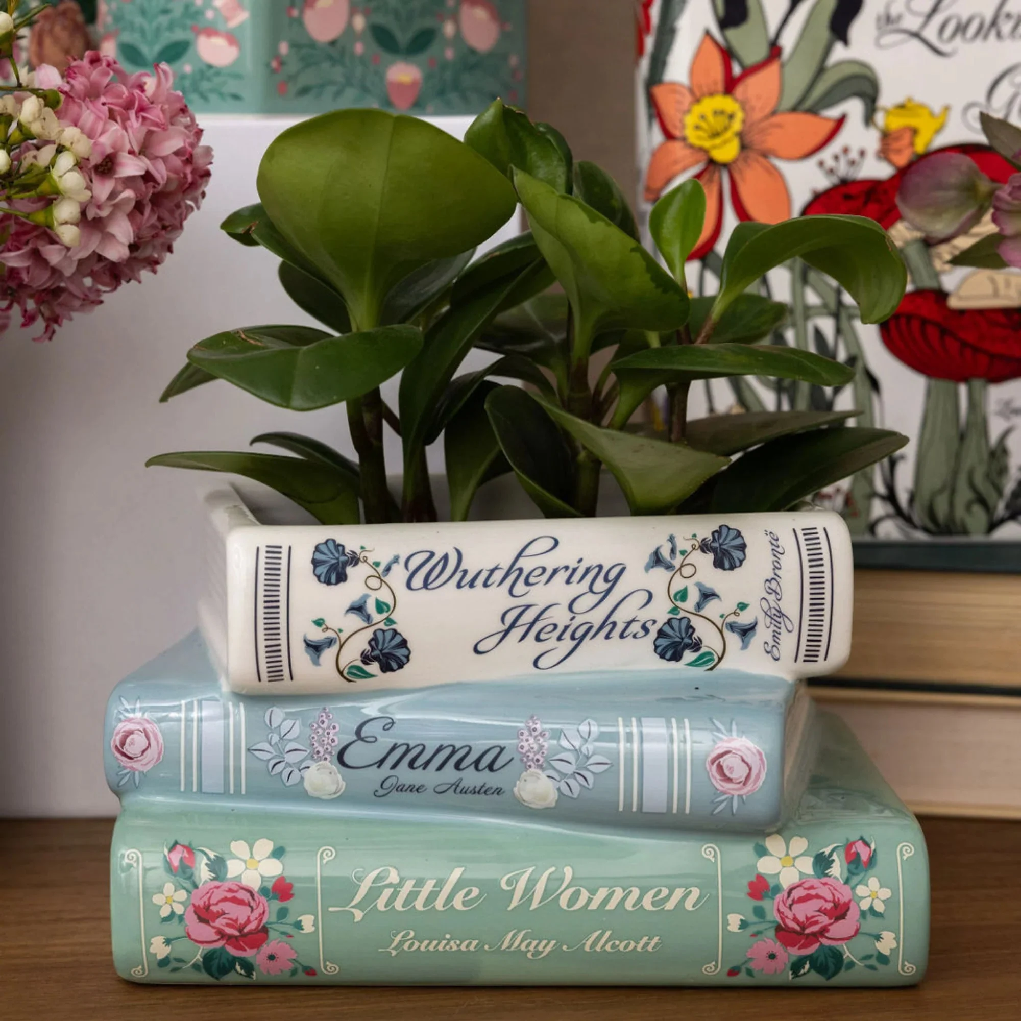 Wuthering Heights Ceramic Book Vase Stack – Classic Novel Display - Image 3
